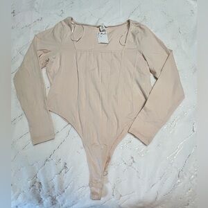 H&M Women's cream Bodysuit